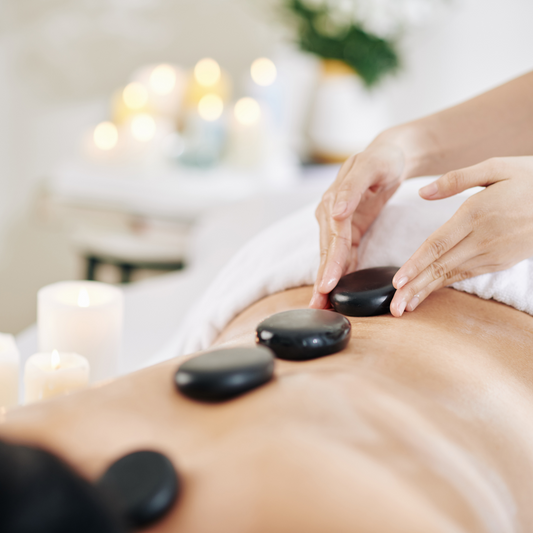 Hot stone aromatherapy massage (90 minutes)