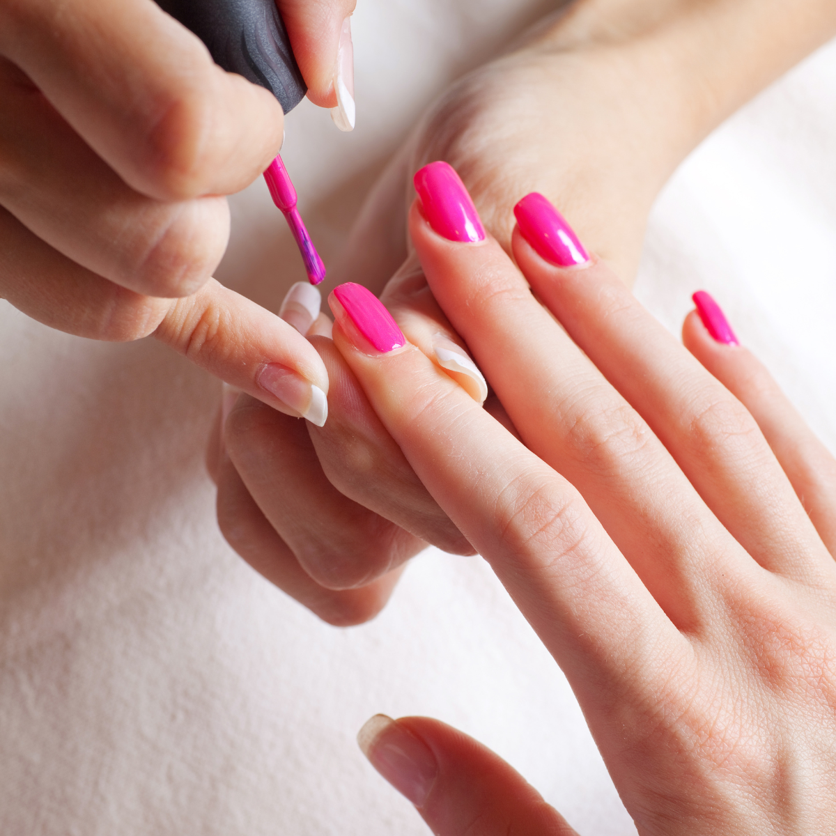 Manicure (30 minutes)